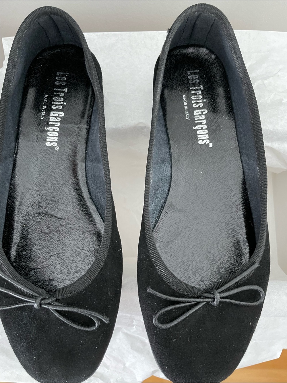 Les Trois Garçons Black Suede Ballet Flats. Size 35. Very good condition. W/box!